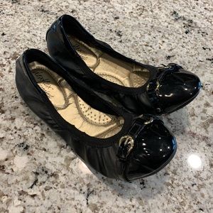 Women’s Dexflex Comfort flats.